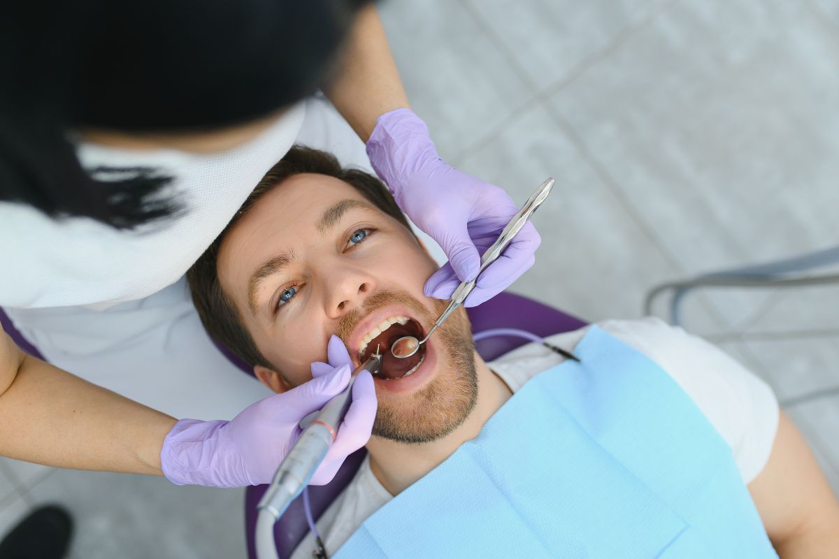 Mistakes to Avoid After a Tooth Extraction